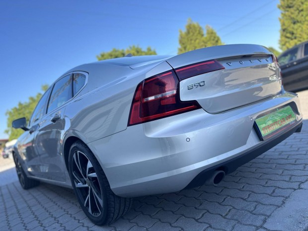 Volvo S90 2.0 D [D4] Momentum Geartronic 5Henge...